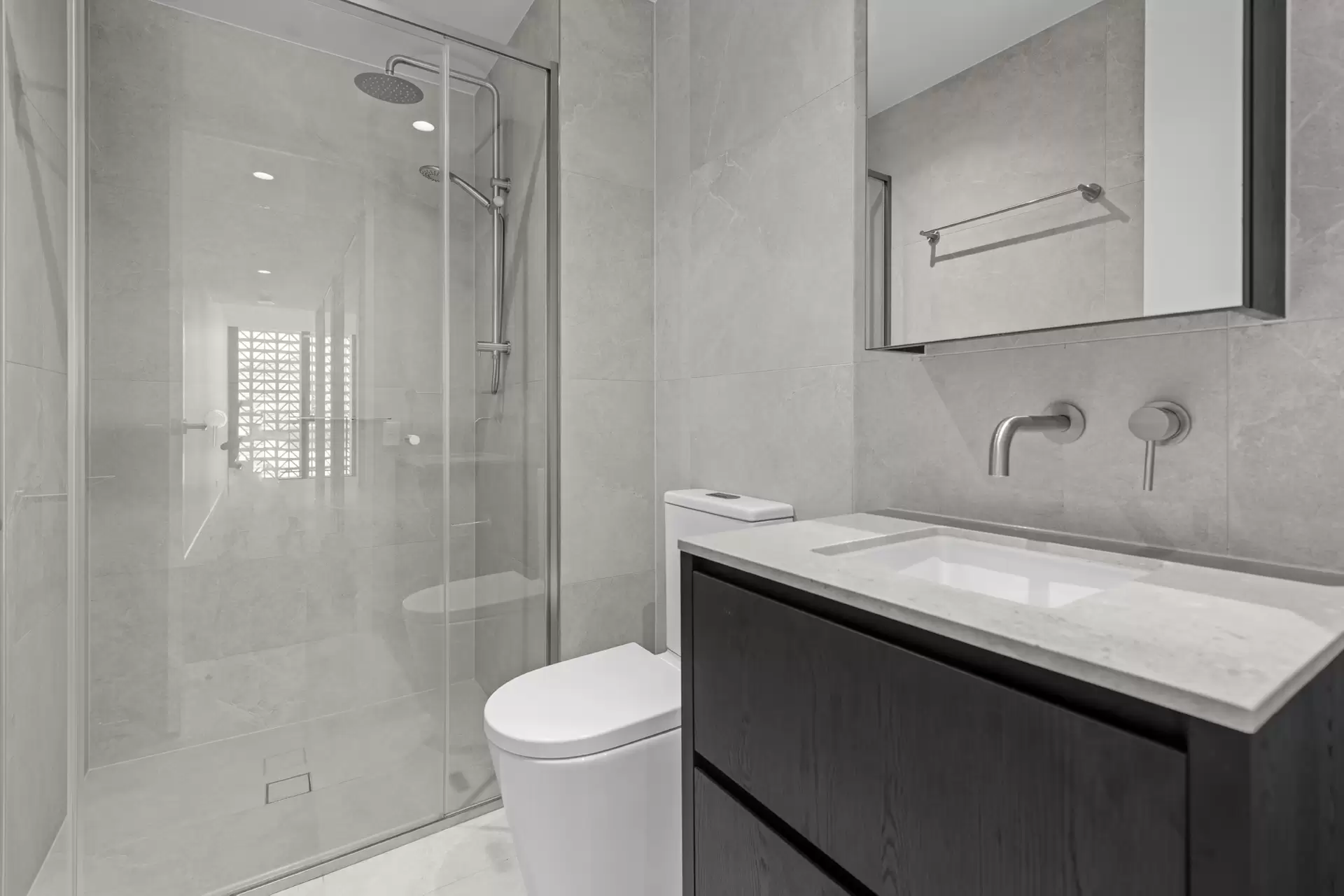 306/28 Lissner St, Toowong Leased by Mosaic Property Group - image 1