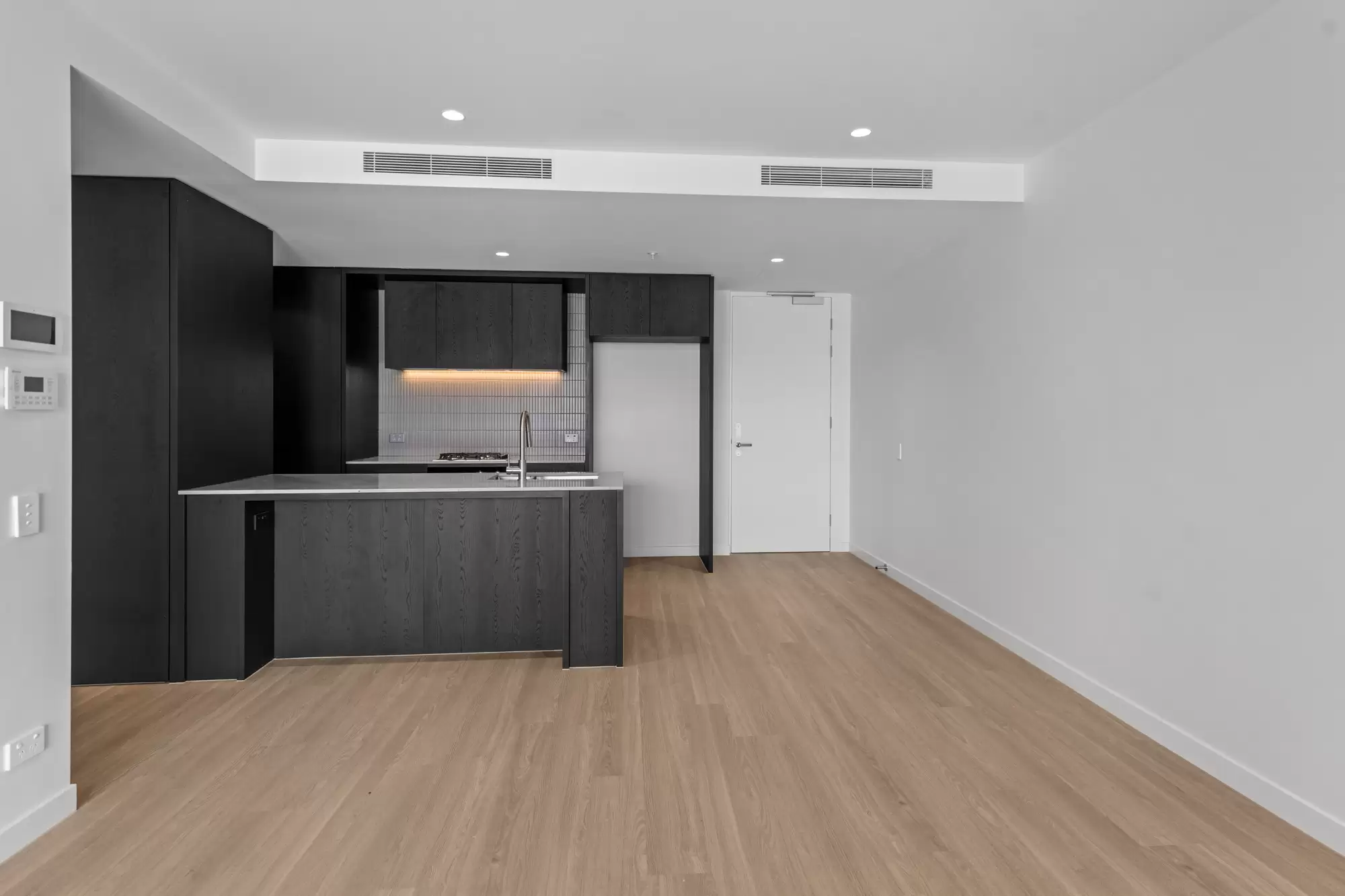 306/28 Lissner St, Toowong Leased by Mosaic Property Group - image 3