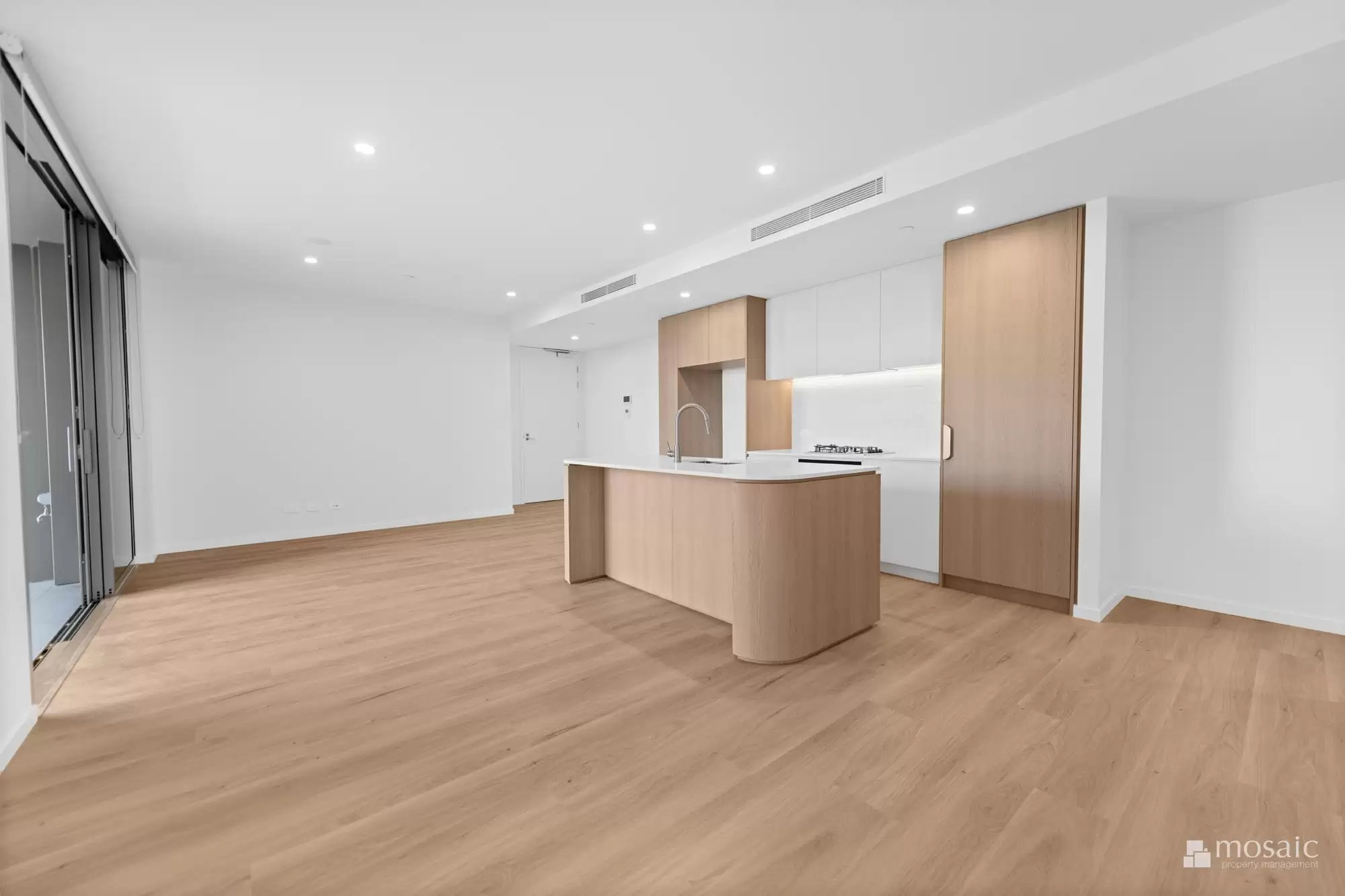 501/146-148 Surf Parade, Broadbeach Leased by Mosaic Property Group - image 3