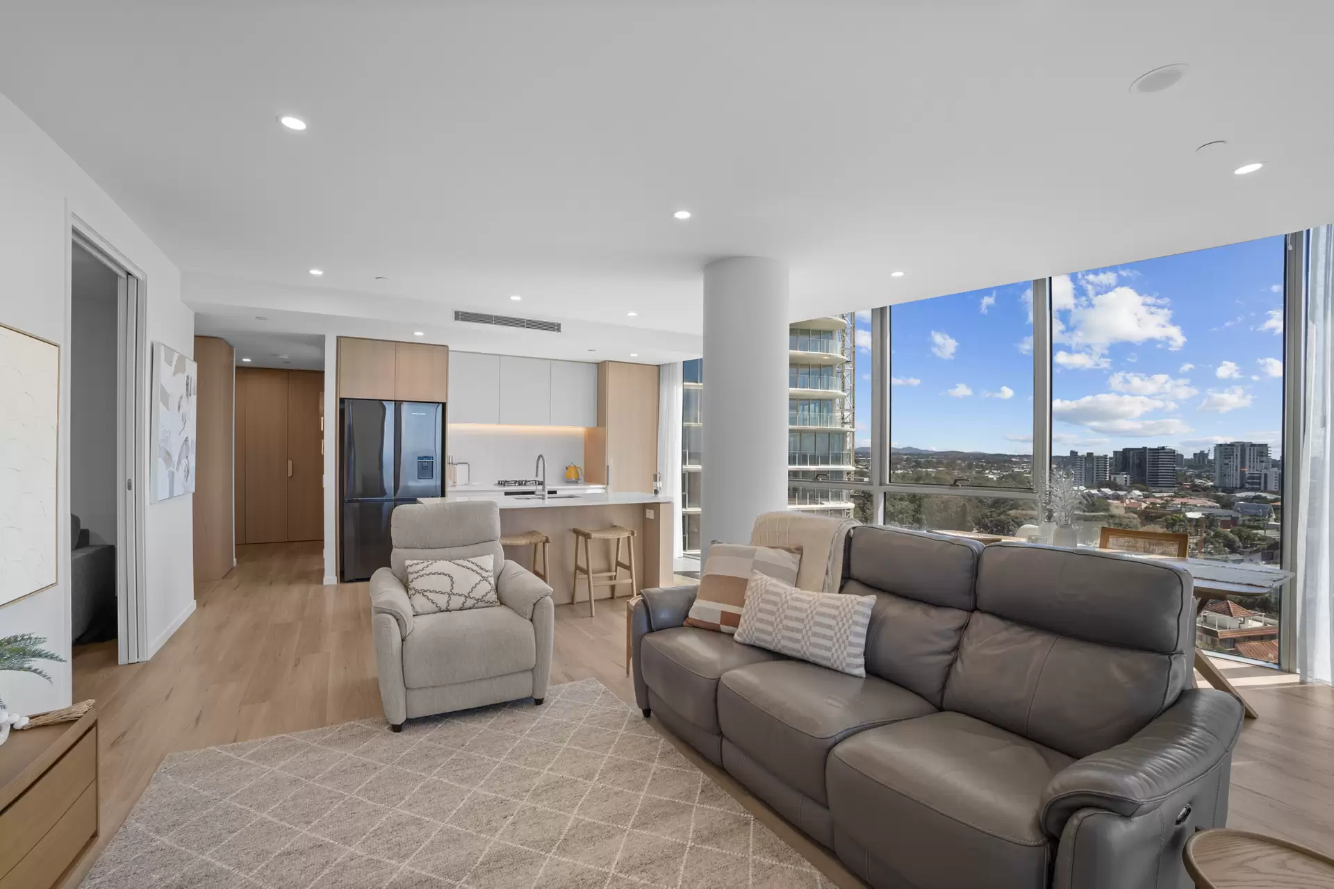 1102/146-148 Surf Parade, Broadbeach Leased by Mosaic Property Group - image 1