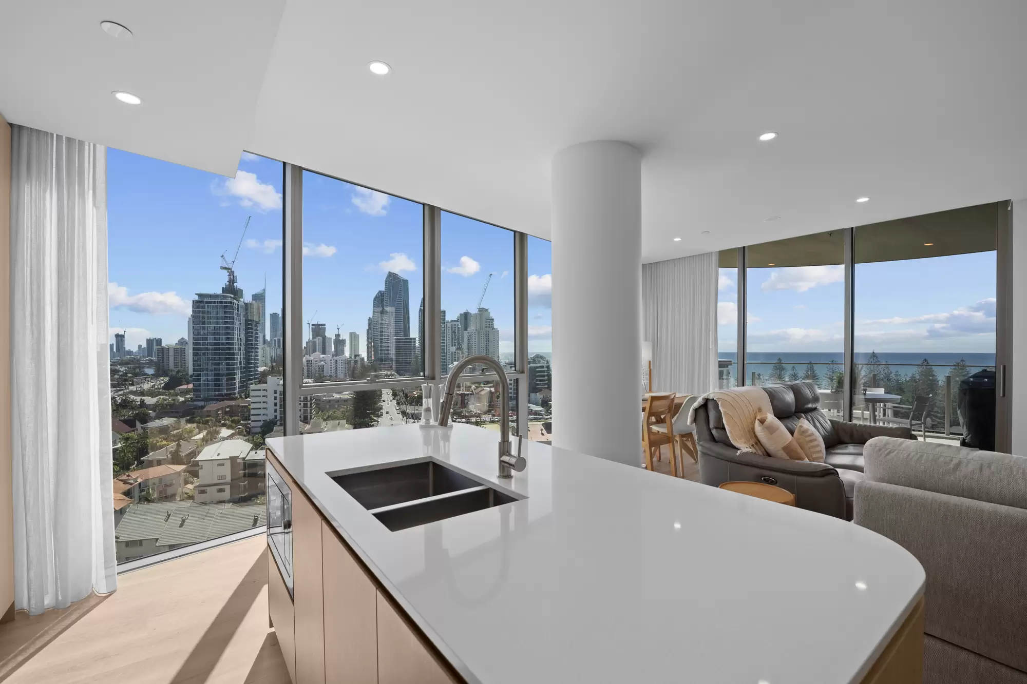 1102/146-148 Surf Parade, Broadbeach Leased by Mosaic Property Group - image 4