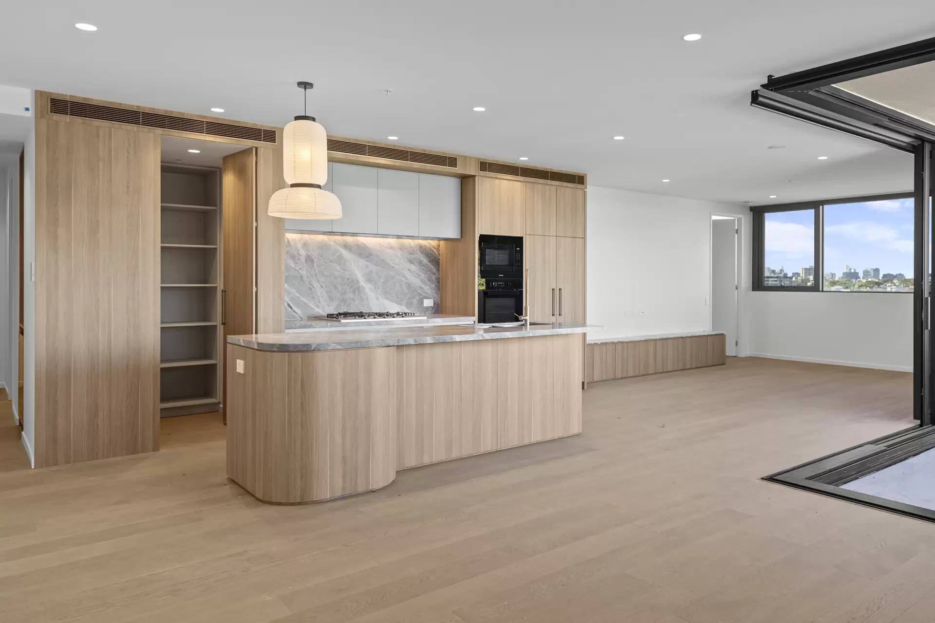 602/89 Lytton Rd, East Brisbane Leased by Mosaic Property Group - image 1