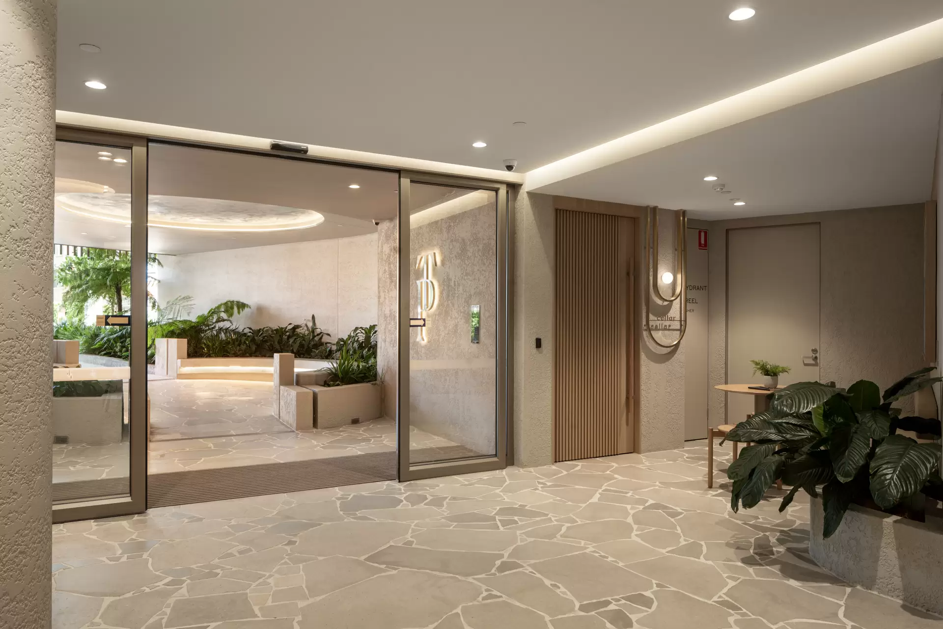 1402/3 Archer Street, Toowong Leased by Mosaic Property Group - image 1