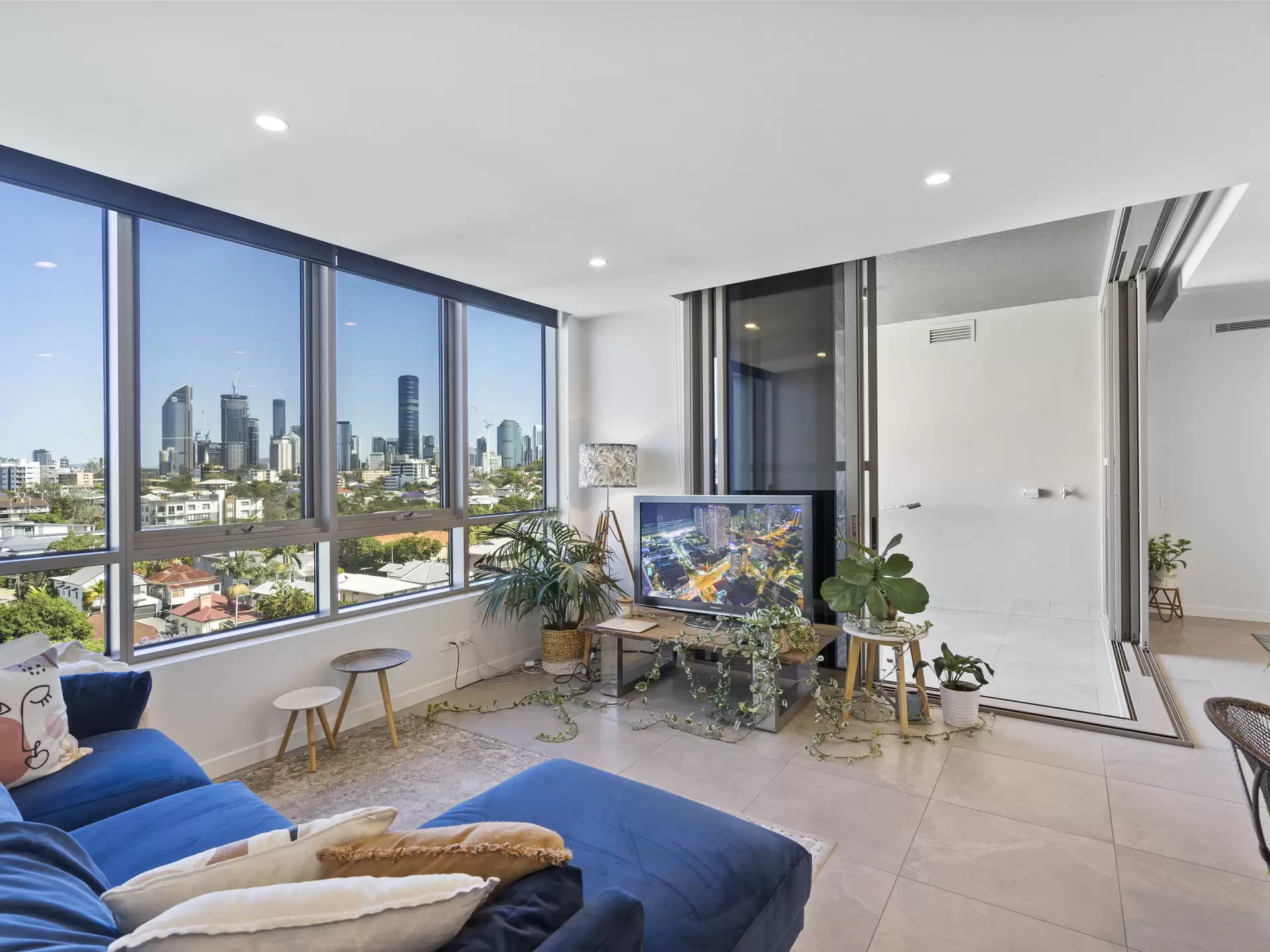 2801/140 Wellington Road, East Brisbane Leased by Mosaic Property Group - image 1