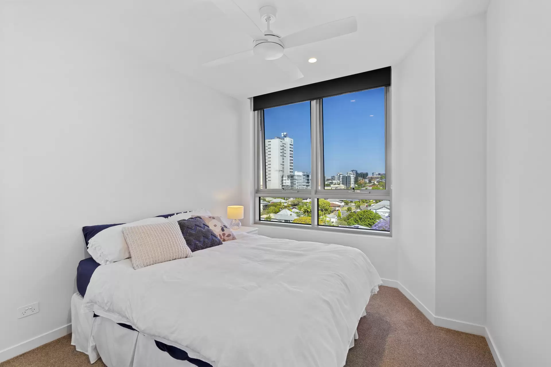 2801/140 Wellington Road, East Brisbane Leased by Mosaic Property Group - image 1