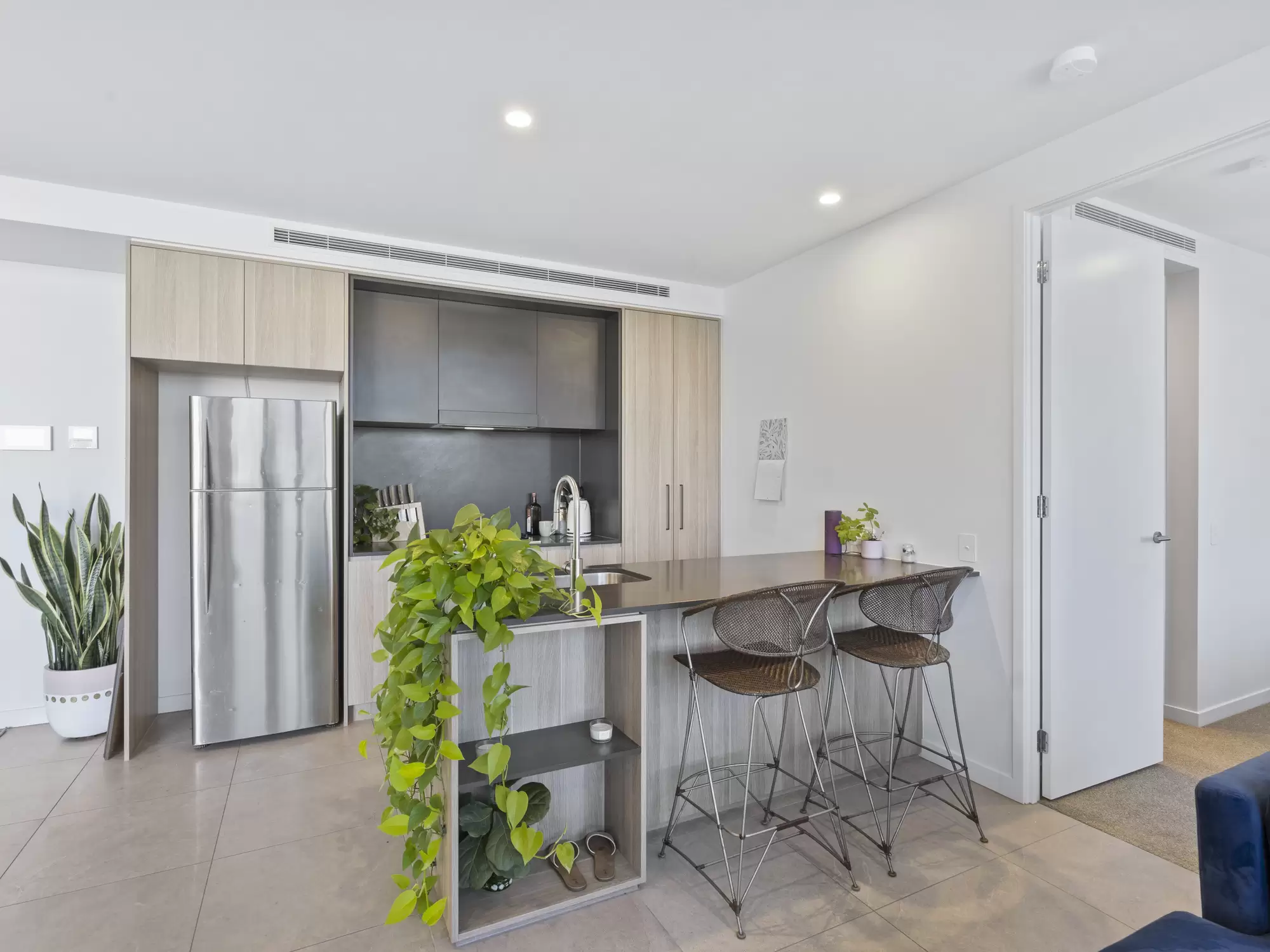 2801/140 Wellington Road, East Brisbane Leased by Mosaic Property Group - image 5