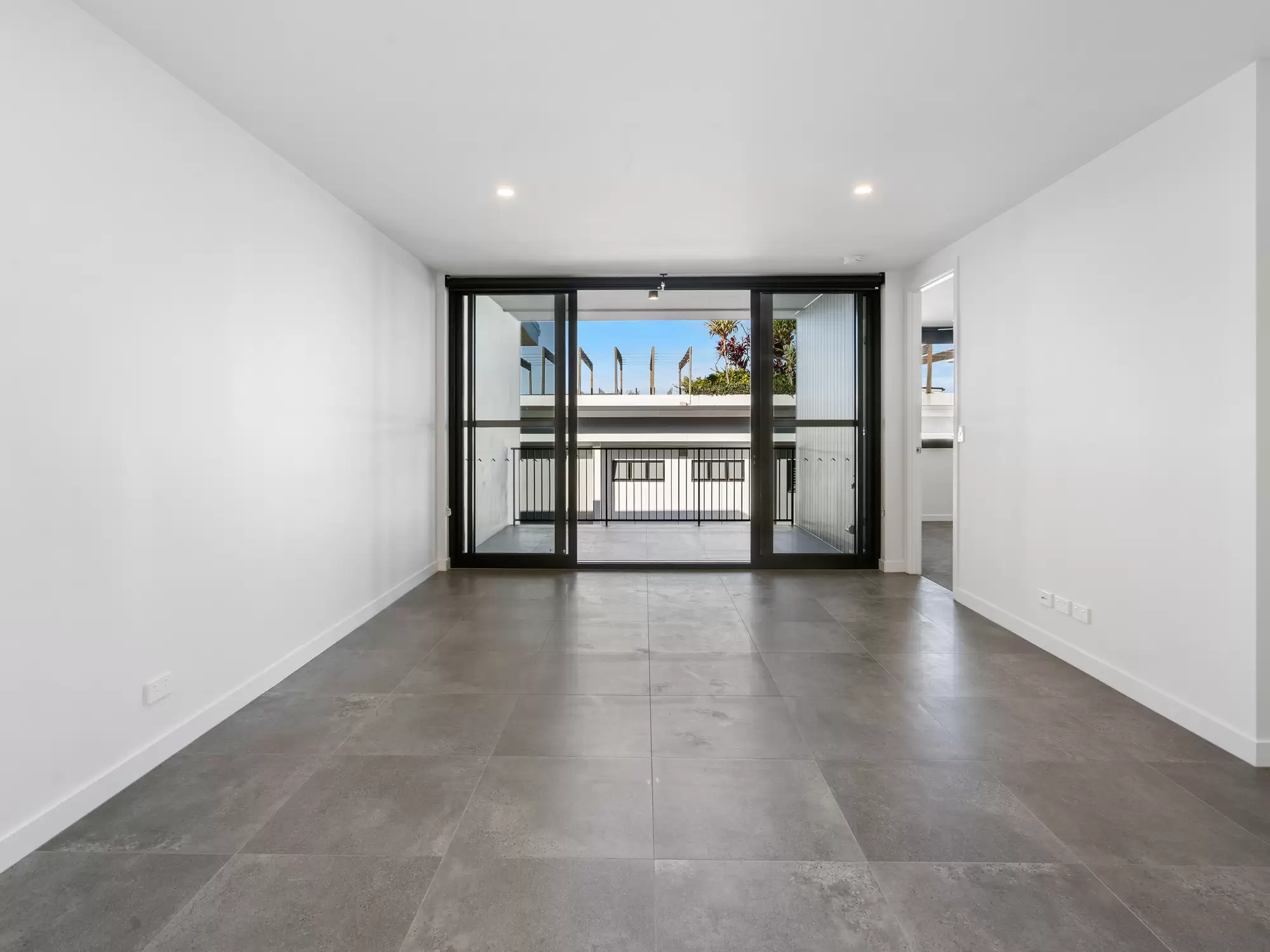 604/186 Clarence Rd, Indooroopilly Leased by Mosaic Property Group - image 4