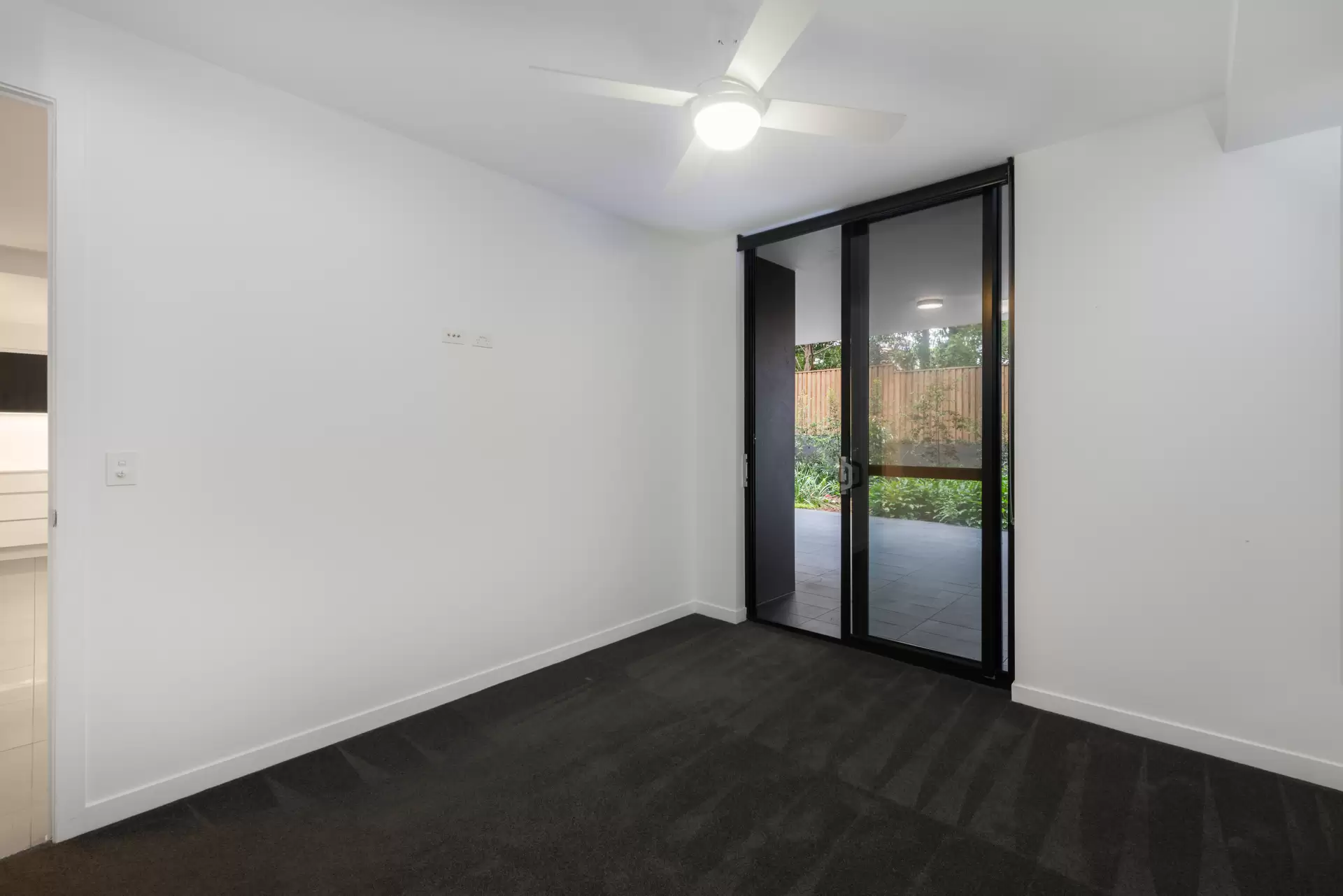 105/16-26 Archer Street, Upper Mount Gravatt Leased by Mosaic Property Group - image 1