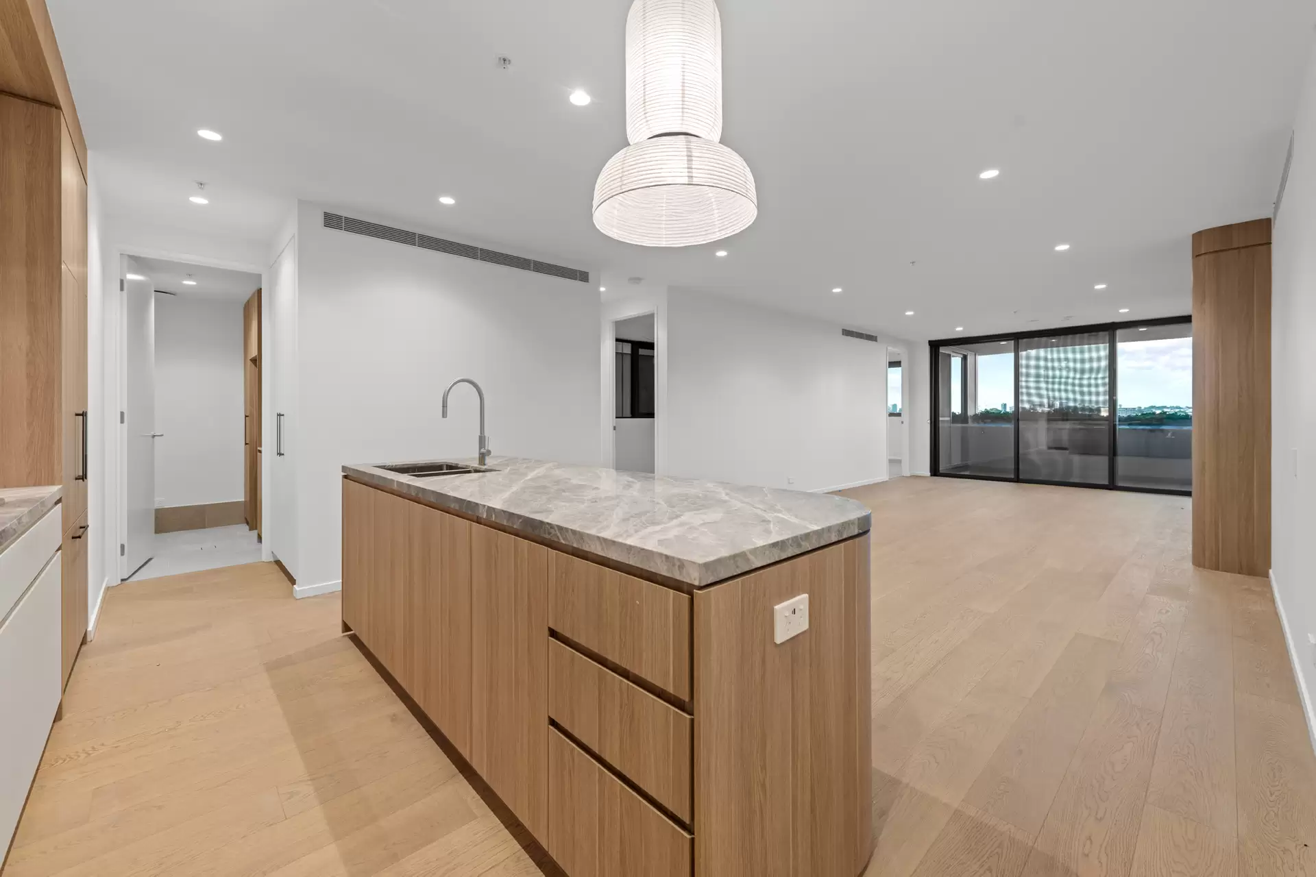 709/89 Lytton Road, East Brisbane Leased by Mosaic Property Group - image 1