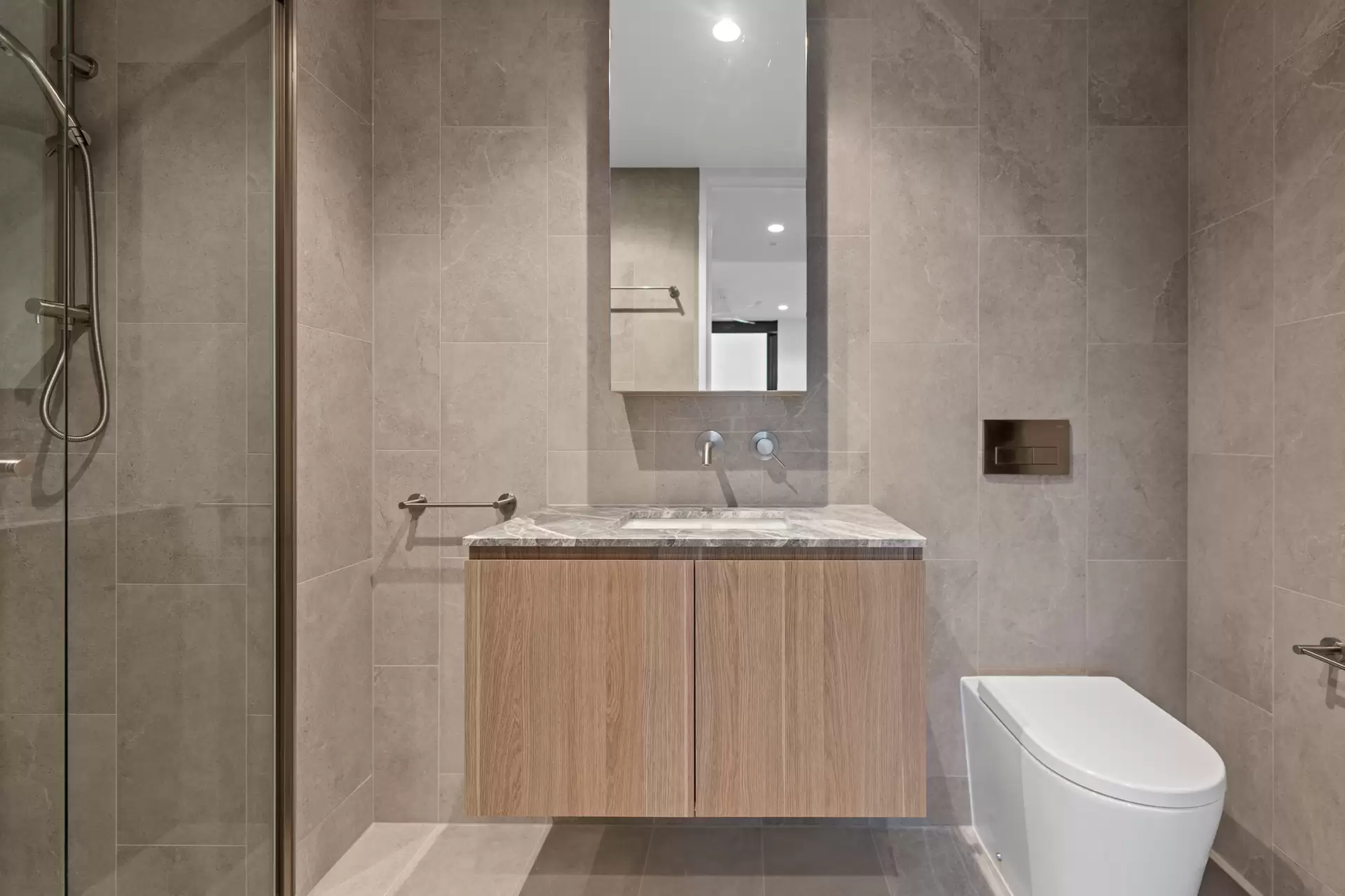 709/89 Lytton Road, East Brisbane Leased by Mosaic Property Group - image 1