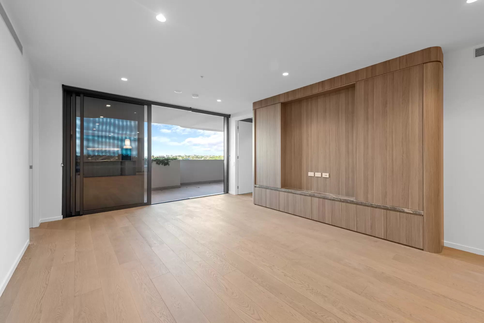 709/89 Lytton Road, East Brisbane Leased by Mosaic Property Group - image 8