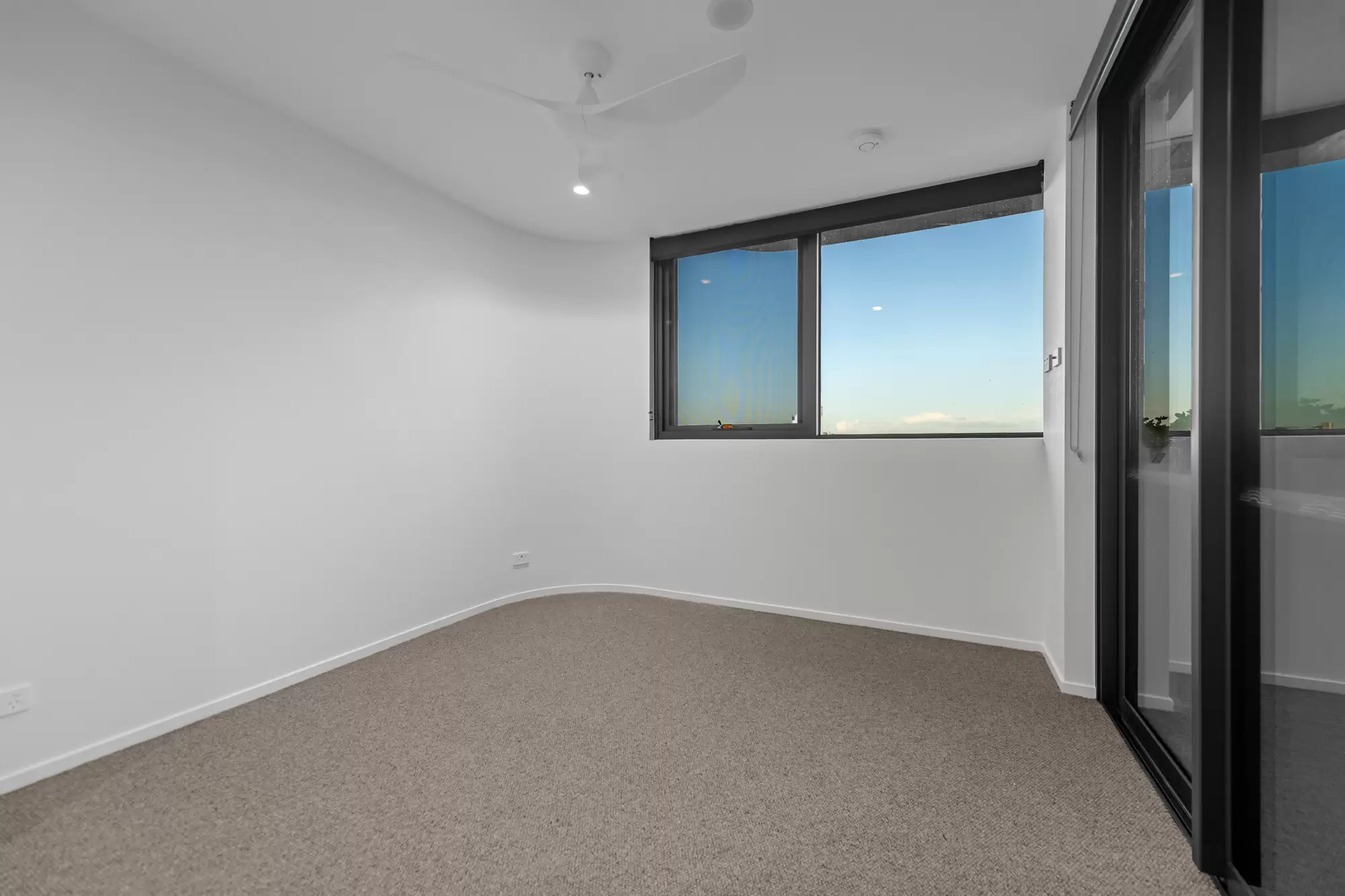 709/89 Lytton Road, East Brisbane Leased by Mosaic Property Group - image 17