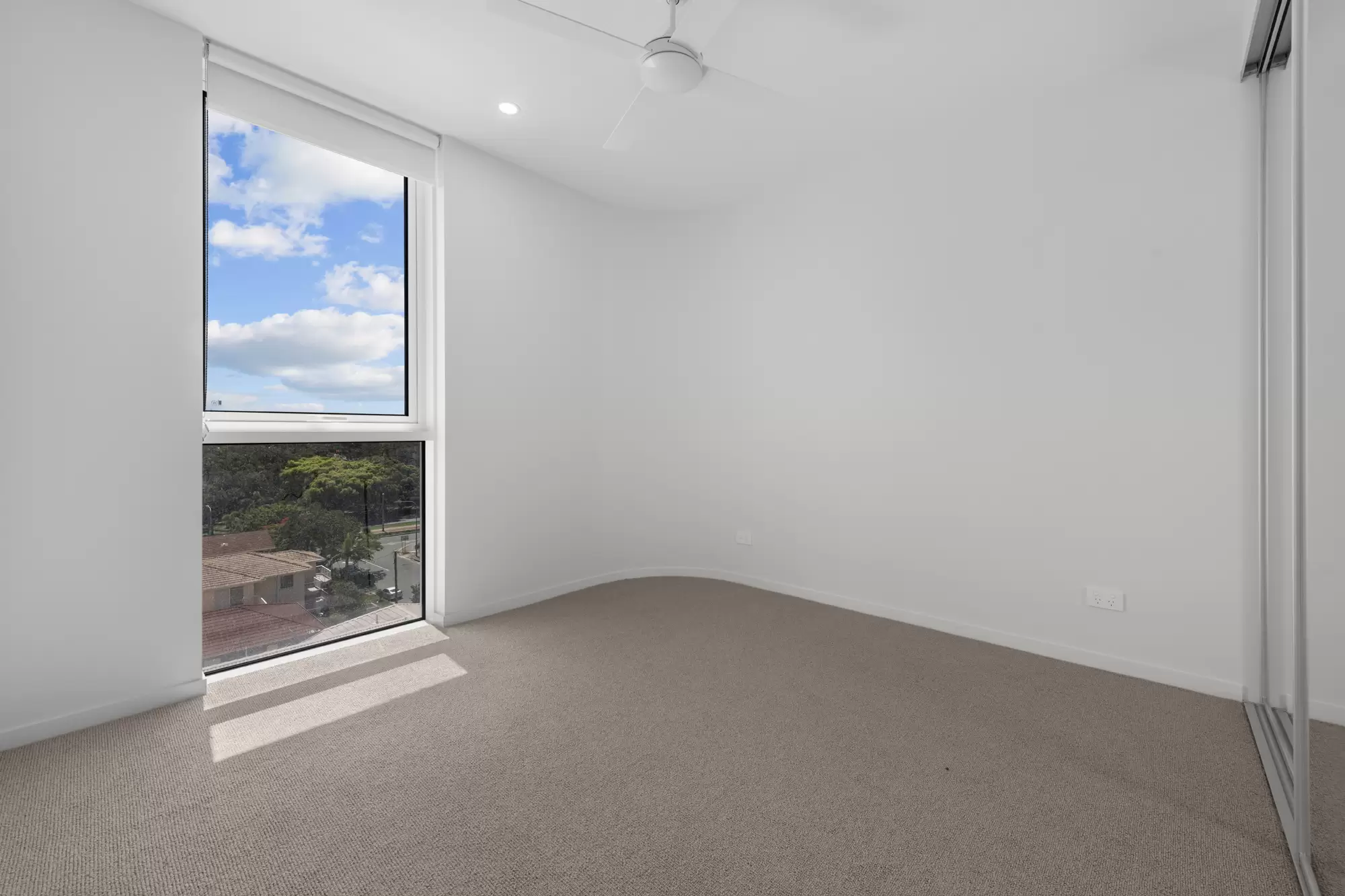 305/4 Rosewood Avenue, Broadbeach For Lease by Mosaic Property Group - image 13