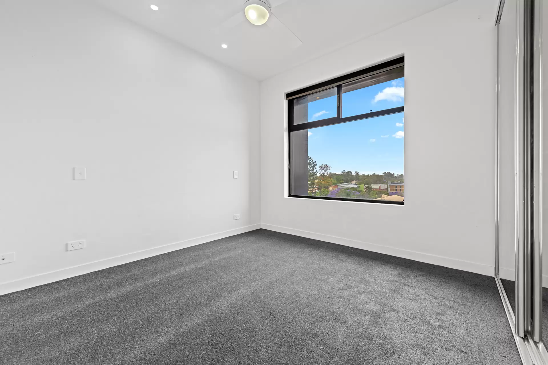 605/131-135 Clarence Road, Indooroopilly Leased by Mosaic Property Group - image 1