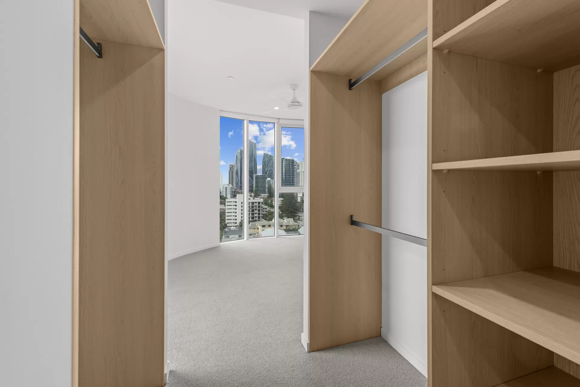 901/4 Rosewood Avenue, Broadbeach For Lease by Mosaic Property Group - image 1