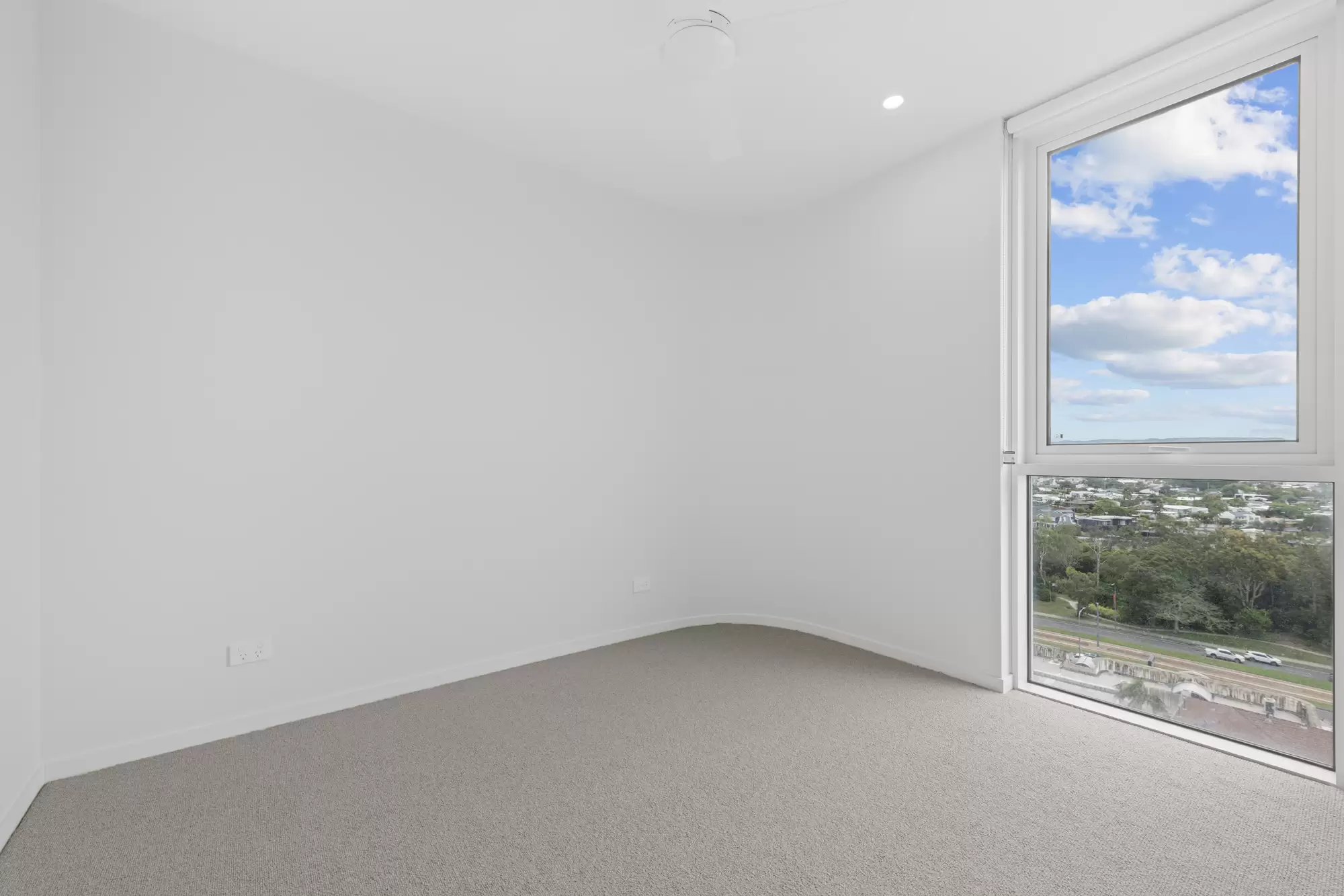 901/4 Rosewood Avenue, Broadbeach For Lease by Mosaic Property Group - image 10