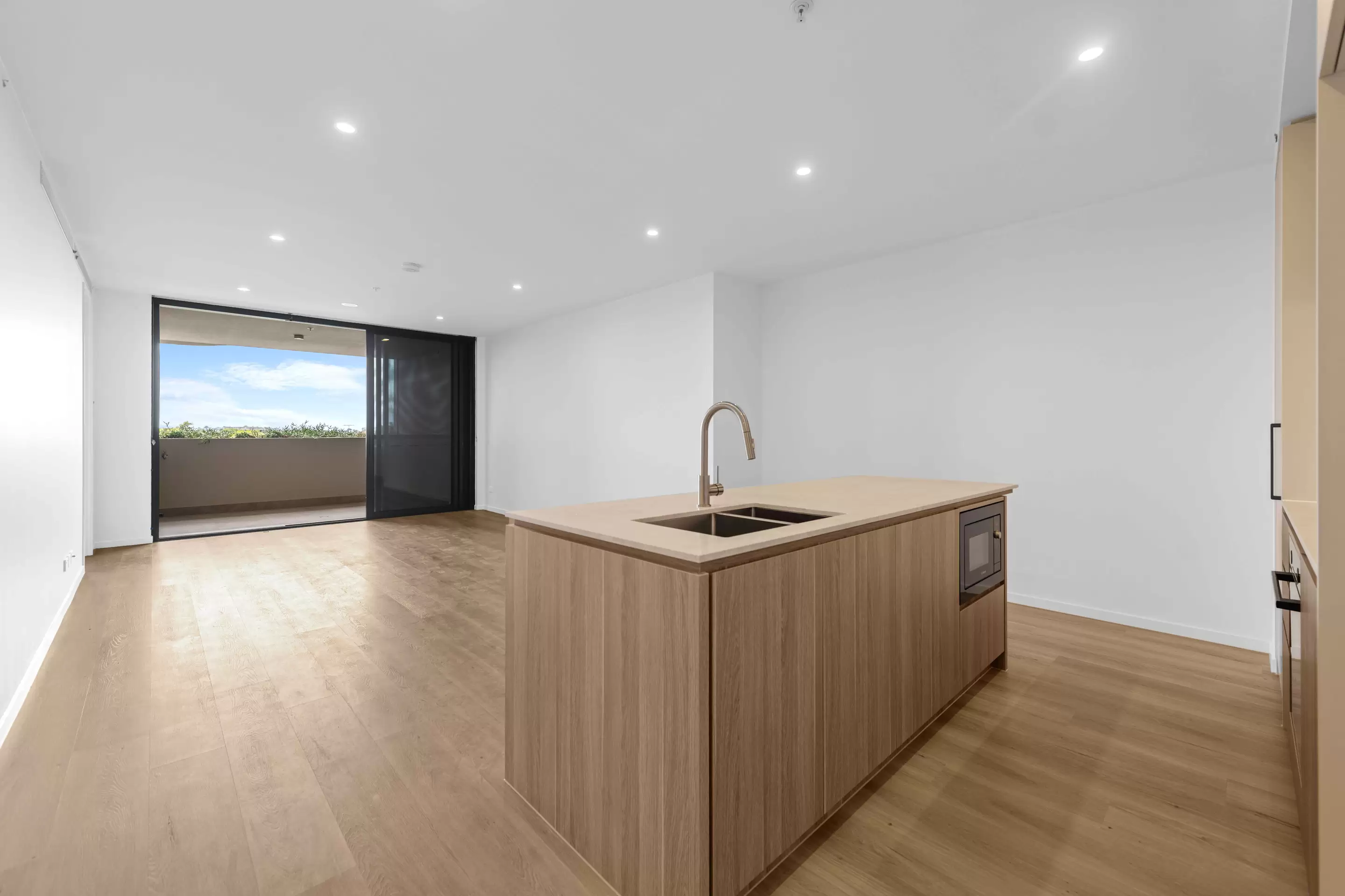 511/89 Lytton Rd, East Brisbane For Lease by Mosaic Property Group - image 1