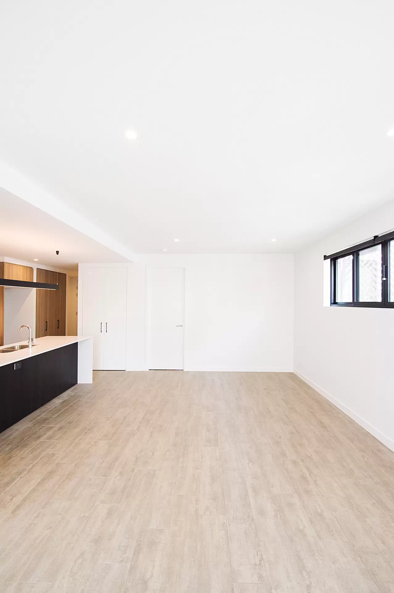 303/147 Sir Fred Schonell Drive, St Lucia Leased by Mosaic Property Group - image 1