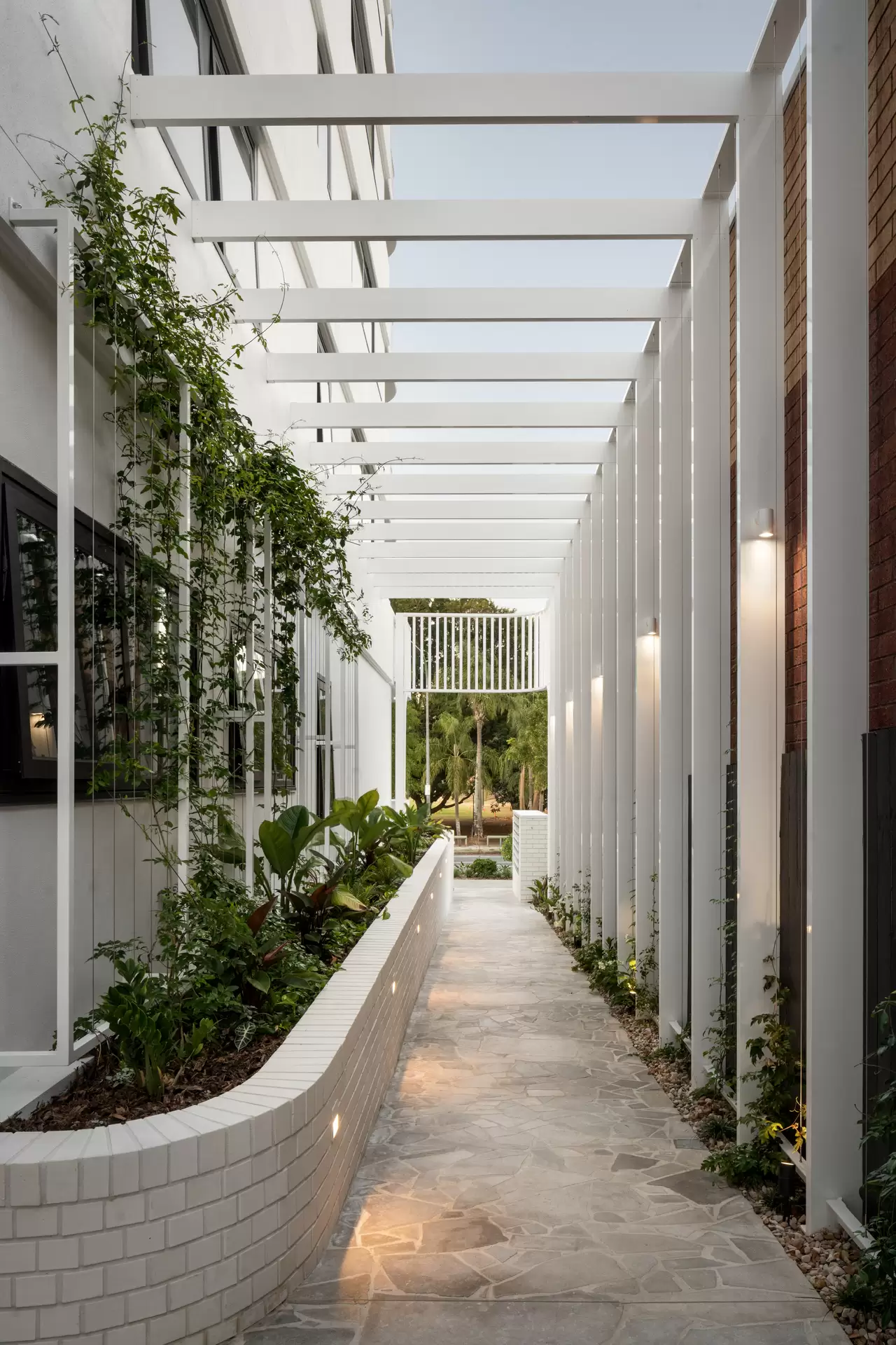 601/36 Sylvan Road, Toowong Leased by Mosaic Property Group - image 1