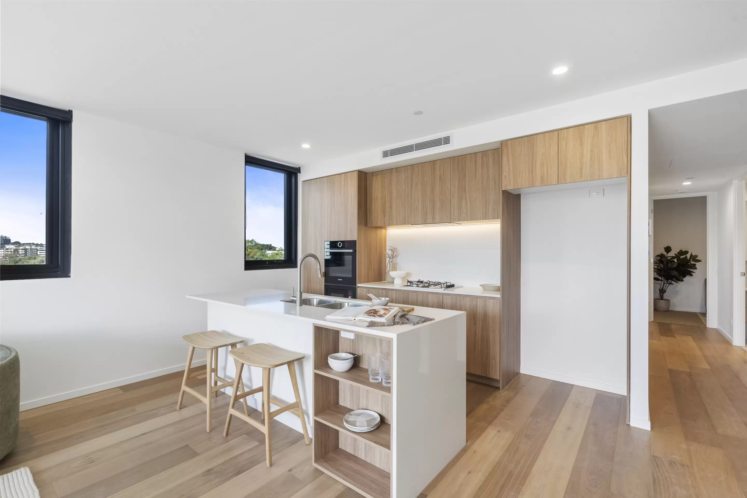 601/36 Sylvan Road, Toowong Leased by Mosaic Property Group - image 3