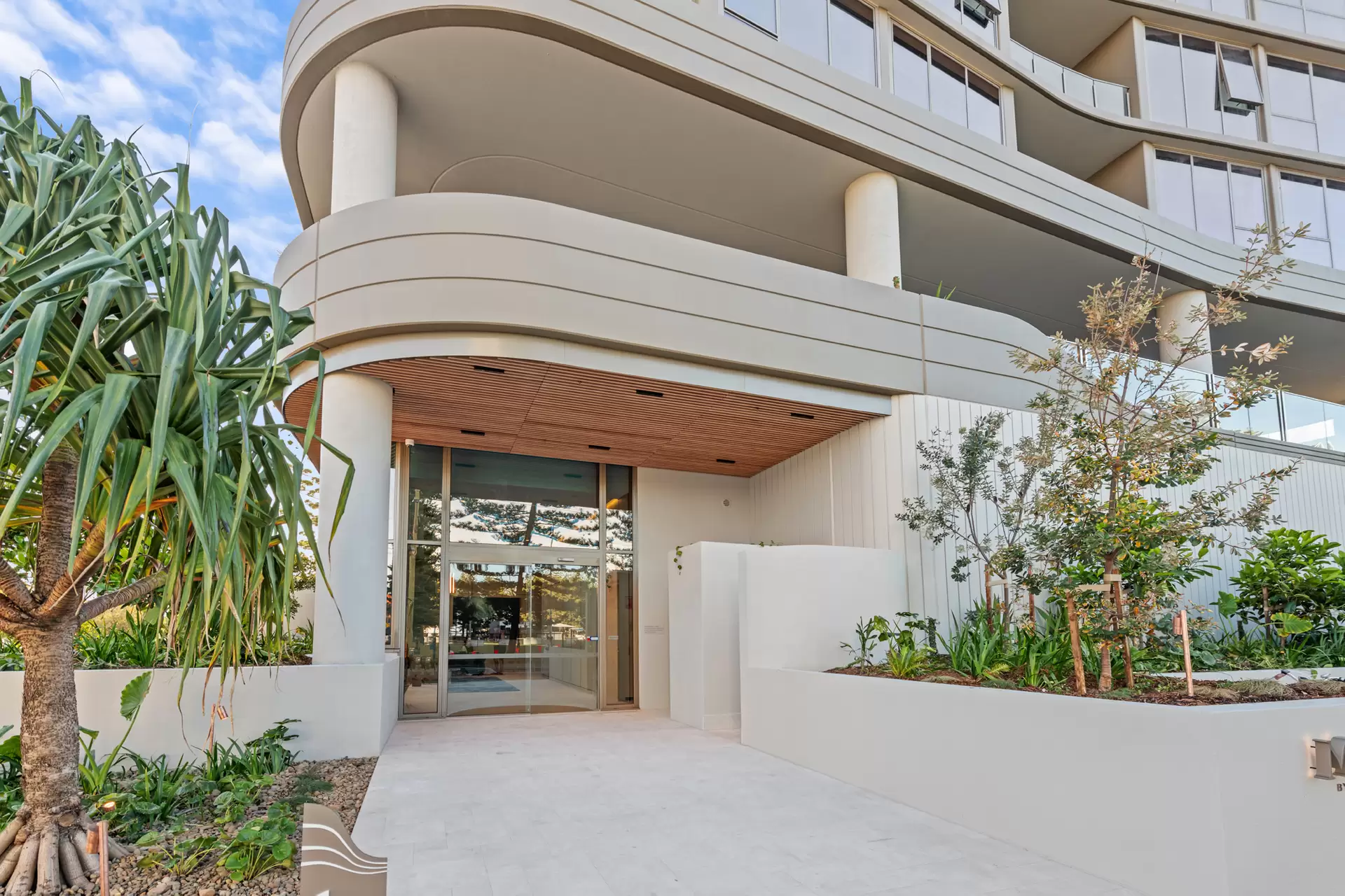 1102/146-148 Surf Parade, Broadbeach For Lease by Mosaic Property Group - image 1